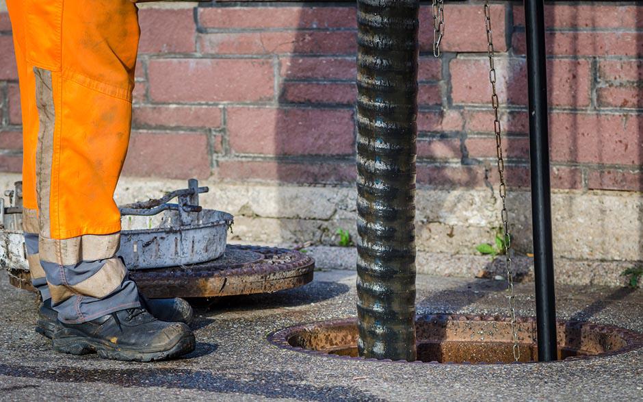 cout débouchage canalisation Éragny